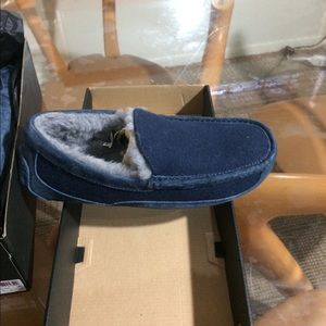 Men’s ugg slippers